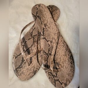 Lauren Conrad women's flip flops size 10